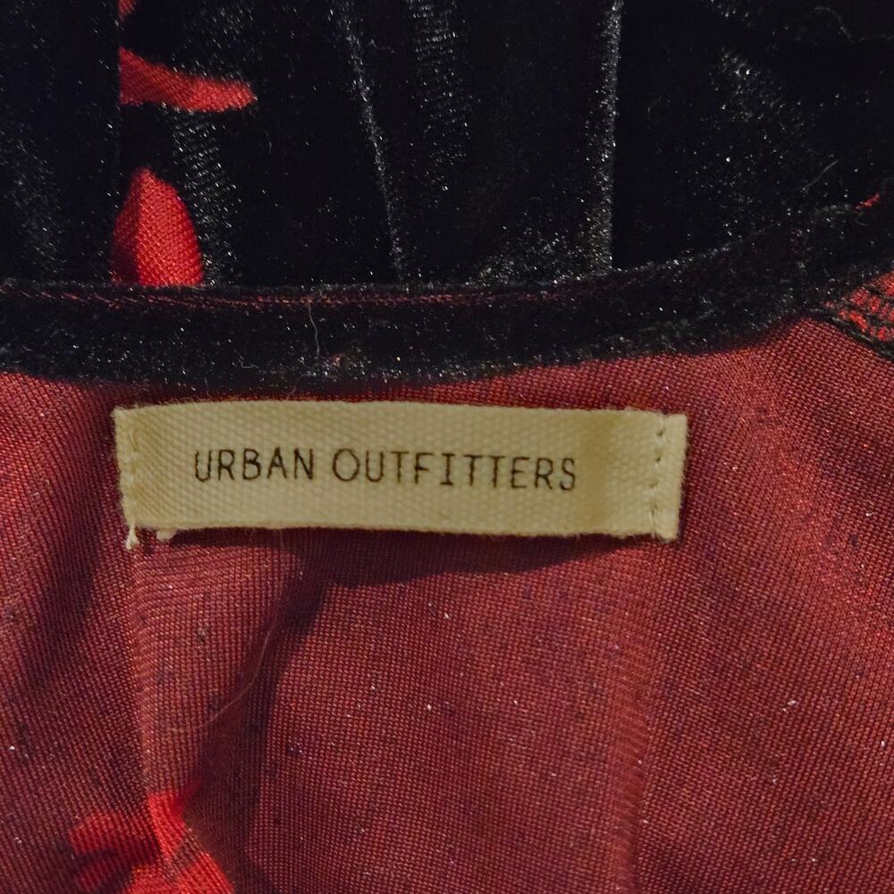 Urban Outfitters Burnout Velvet Kimono Red Floral Paisley Fringe Wrap OS - Picture 8 of 10